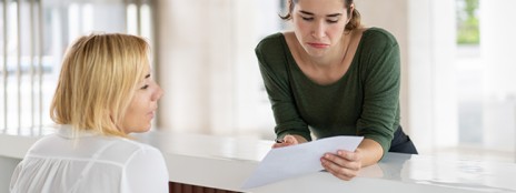 [76] – Bürokratie und Fachkräftemangel in der Arztpraxis